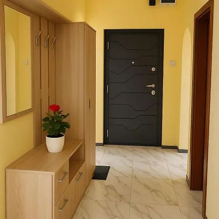 Spacious Near River Danube 80m Spot ! Apartman