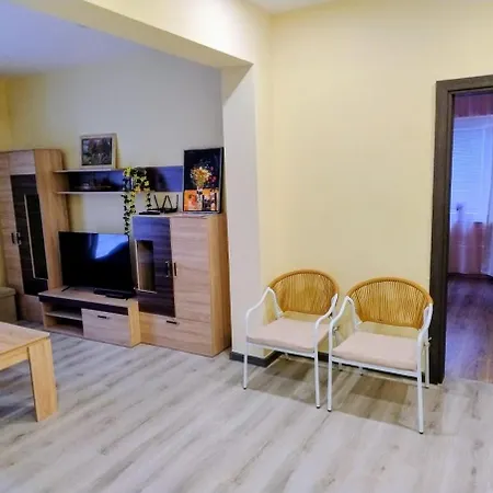 Spacious Near River Danube 80m Spot ! Rusze